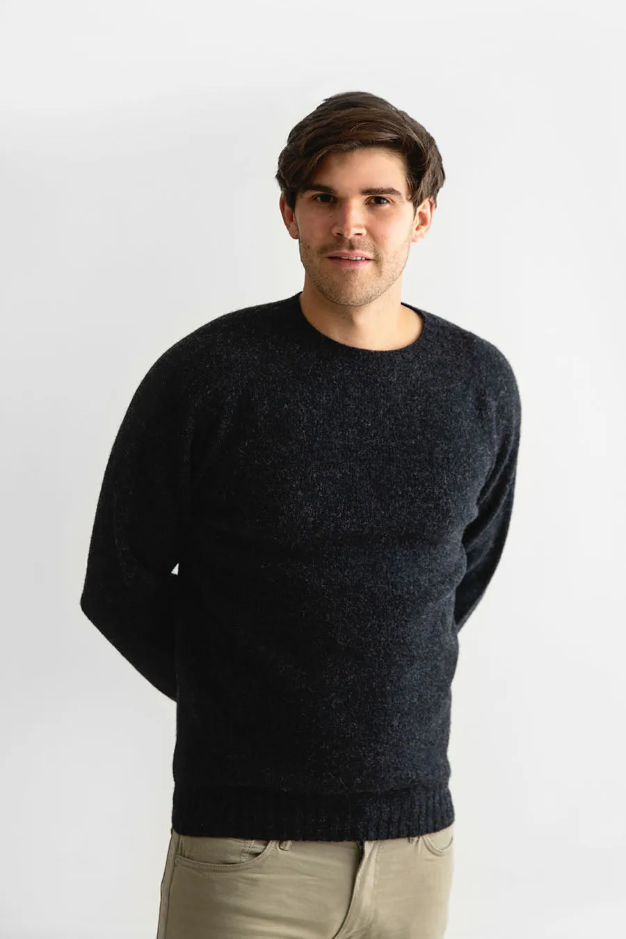 Mens Seamless Saddle Shoulder Shetland Jumper - Charcoal